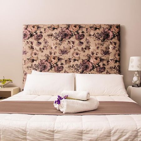 Vivar Hotel Tirana Rum bild