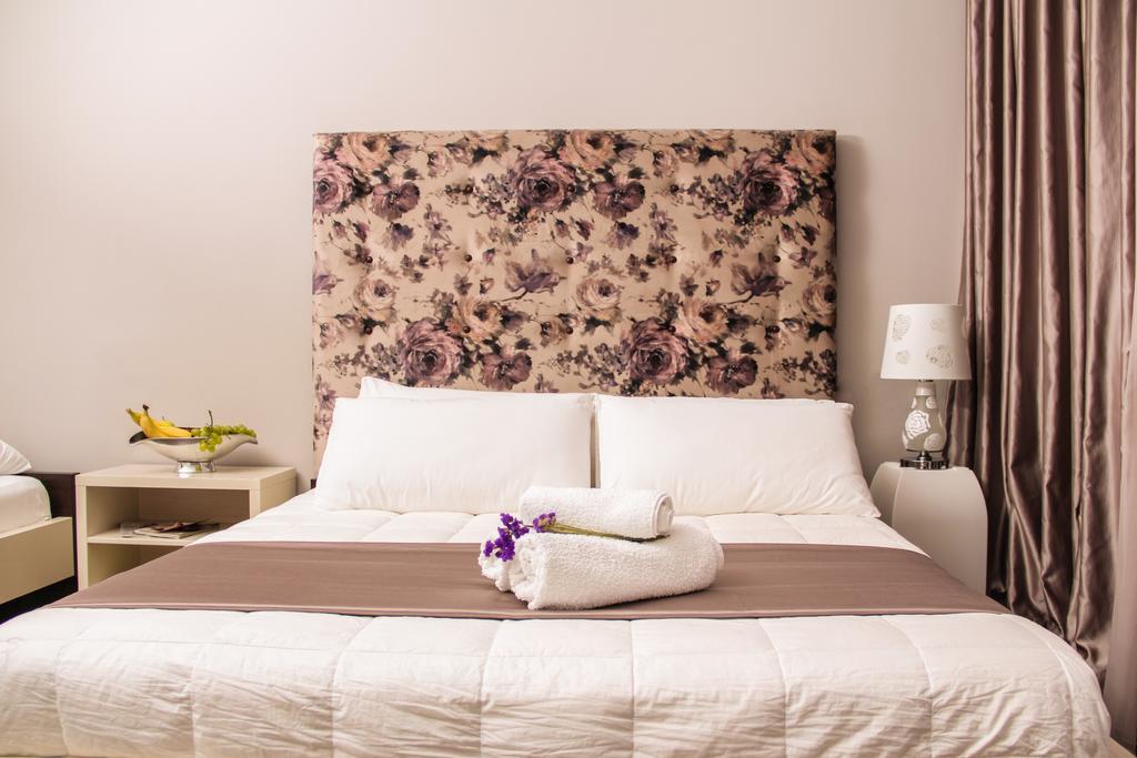 Vivar Hotel Tirana Rum bild